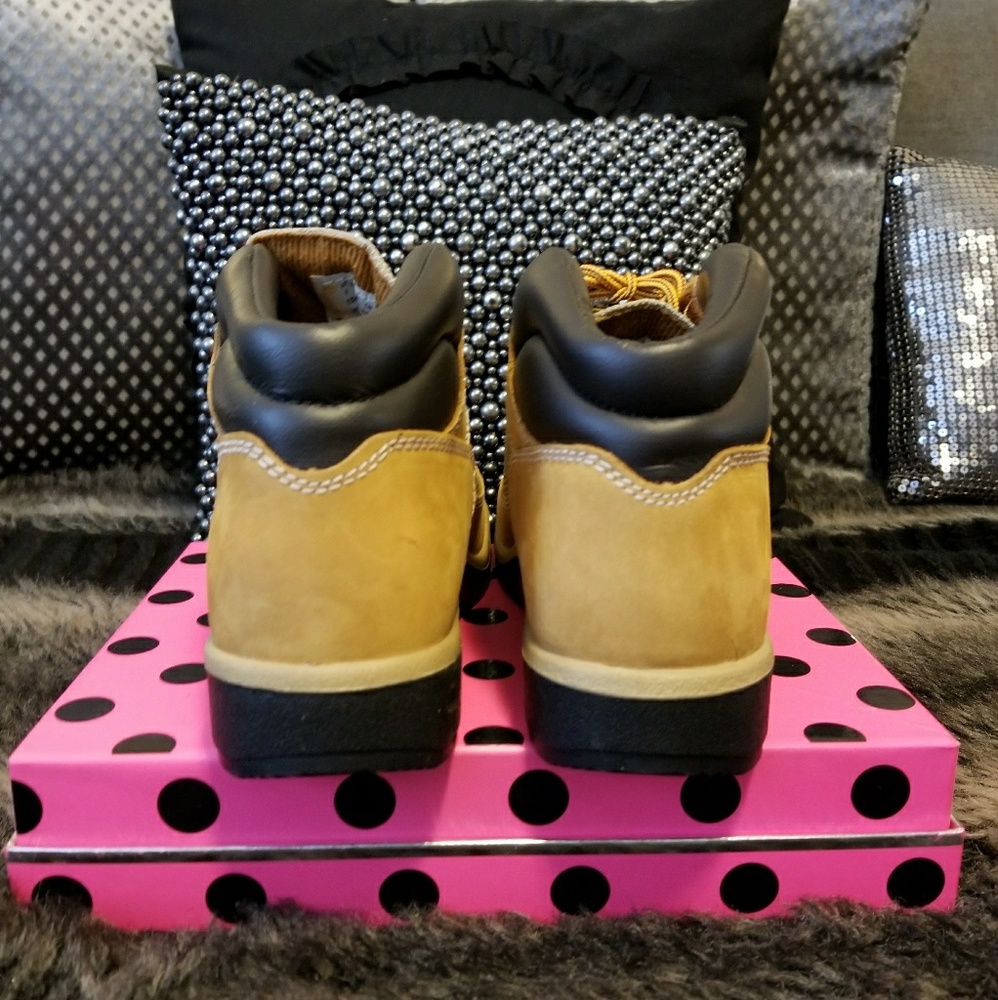 SOLD NEW Kids Youth Boys/Girls Timberland Boots - Picture 4 of 8